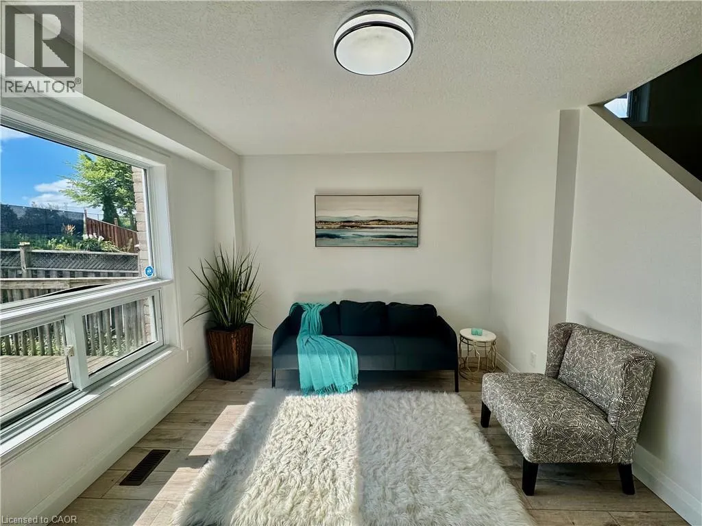 56 LENA Crescent