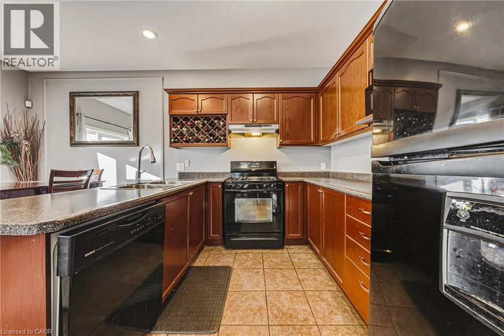 3 HARTLAND Road