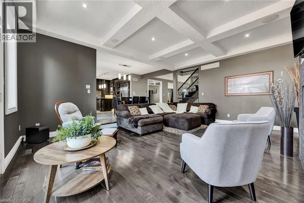 315 RIDEAU RIVER Place