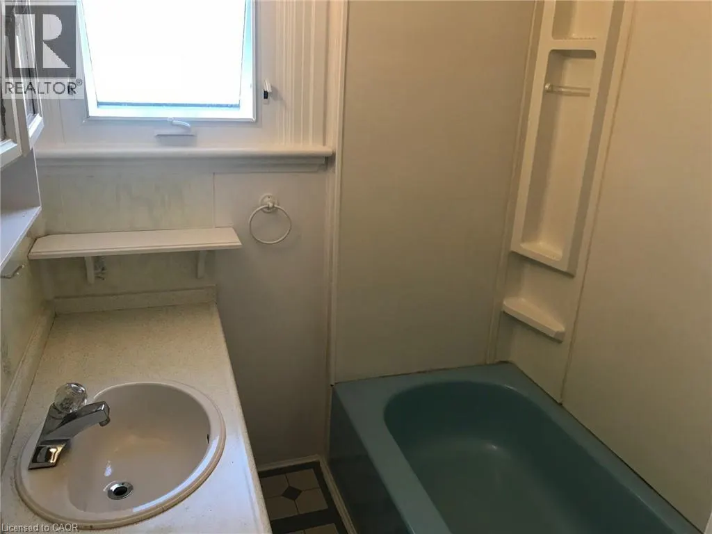 172 NELSON Street Unit# 2 #2