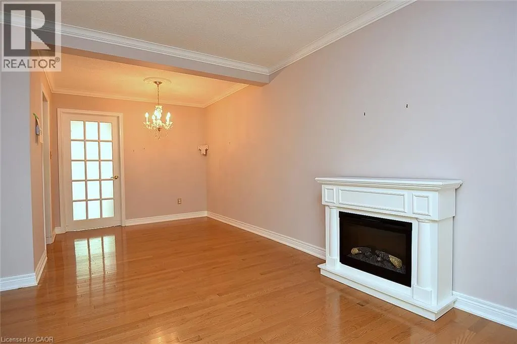 81 AYLMER Crescent