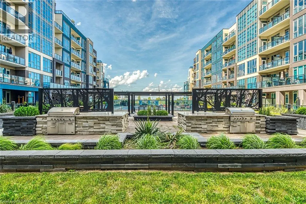 16 CONCORD Place Unit# PH613 #PH613