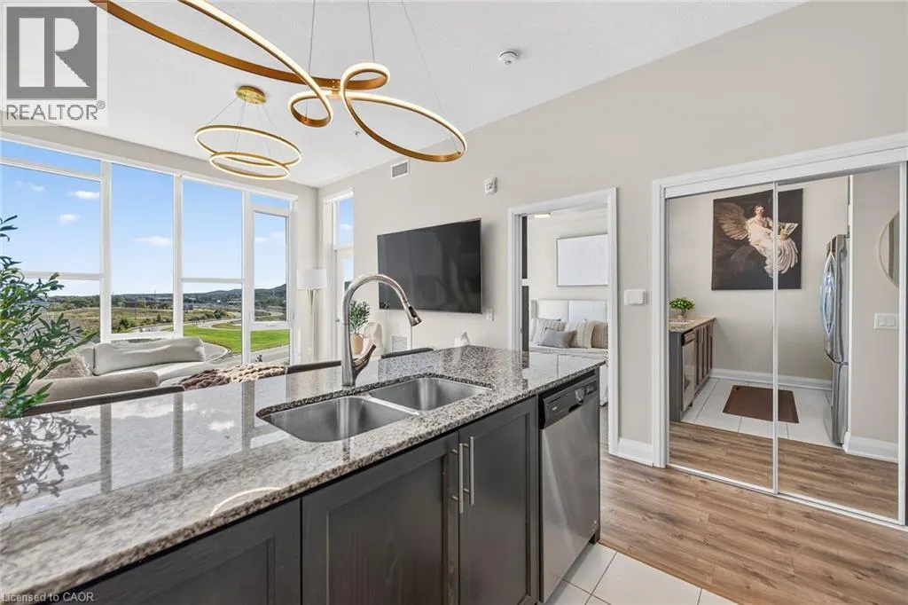 16 CONCORD Place Unit# PH613 #PH613