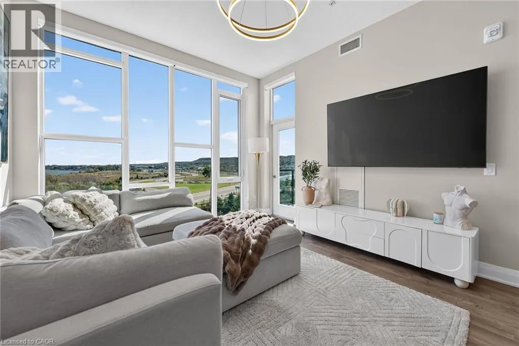 16 CONCORD Place Unit# PH613 #PH613
