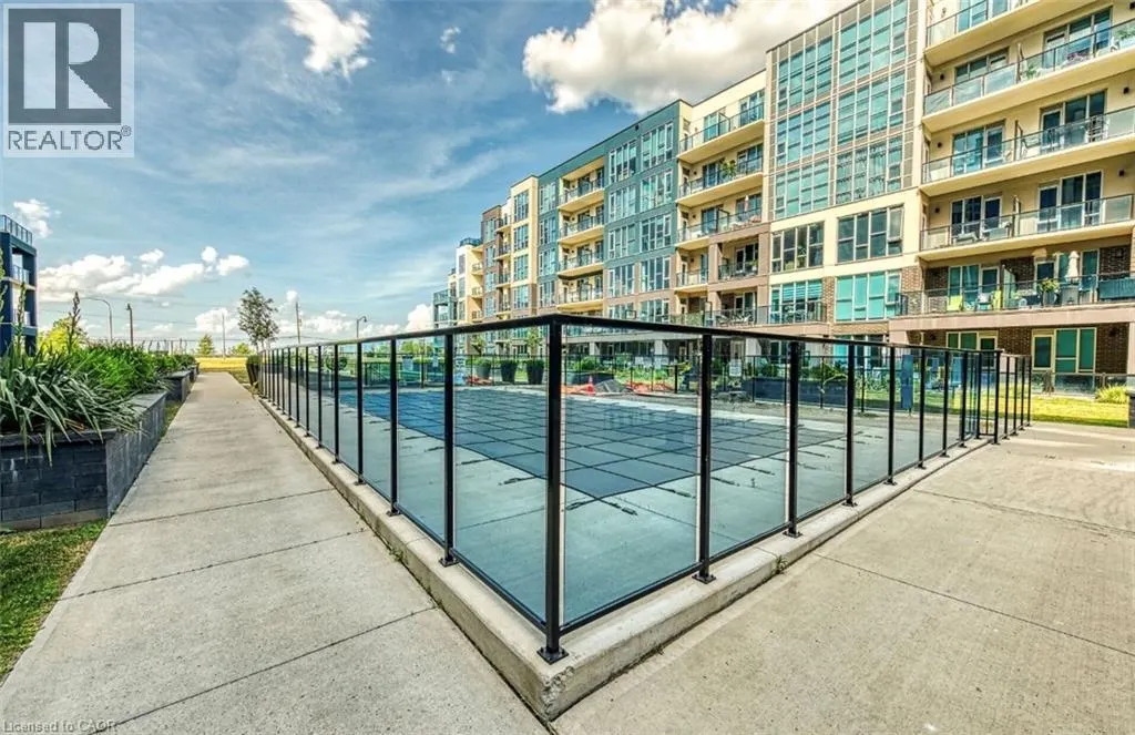 16 CONCORD Place Unit# PH613 #PH613