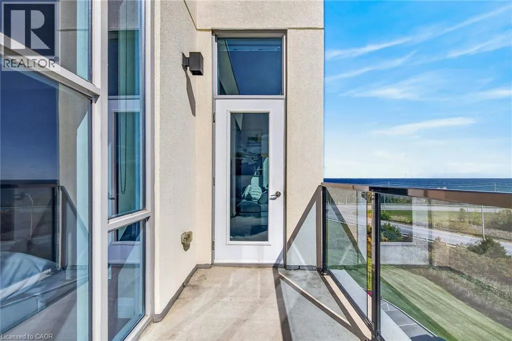16 CONCORD Place Unit# PH613 #PH613
