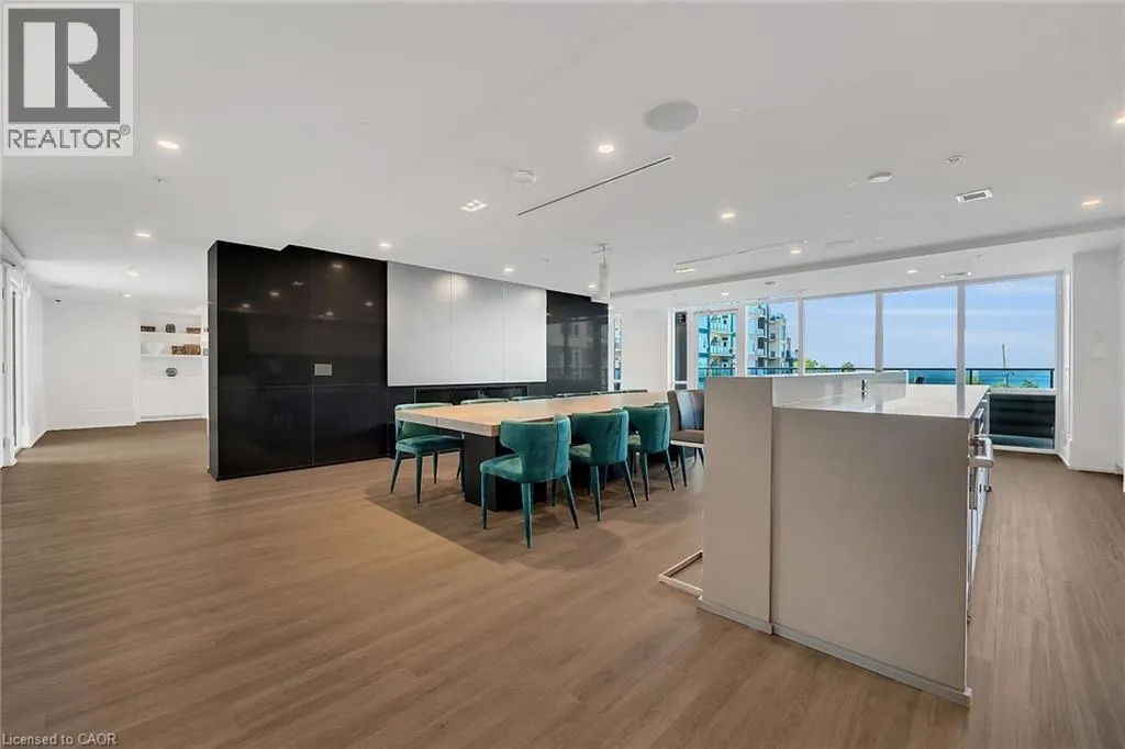 16 CONCORD Place Unit# PH613 #PH613