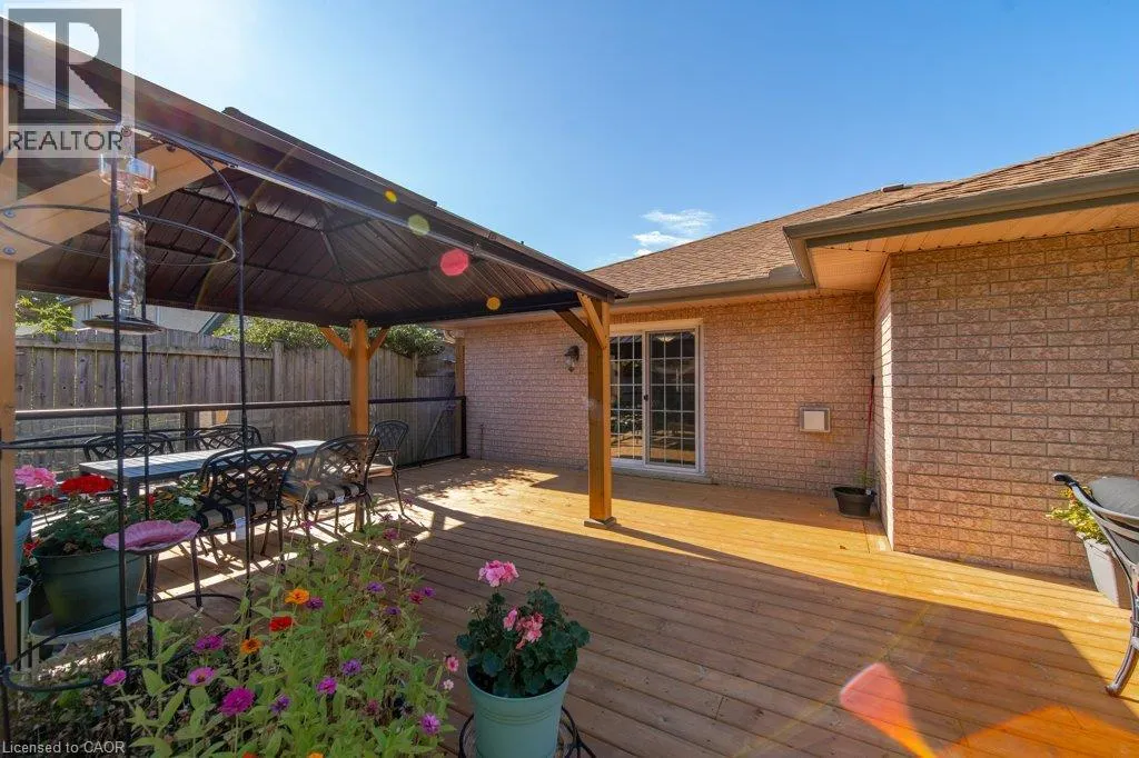 587 SANDBANKS Crescent