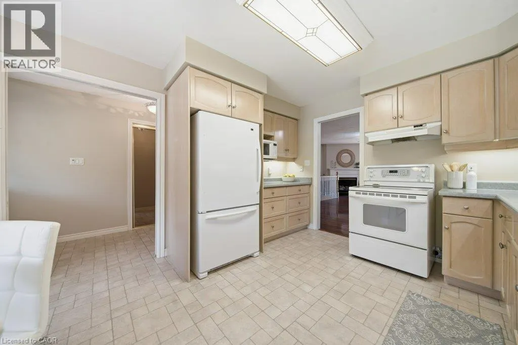 587 SANDBANKS Crescent