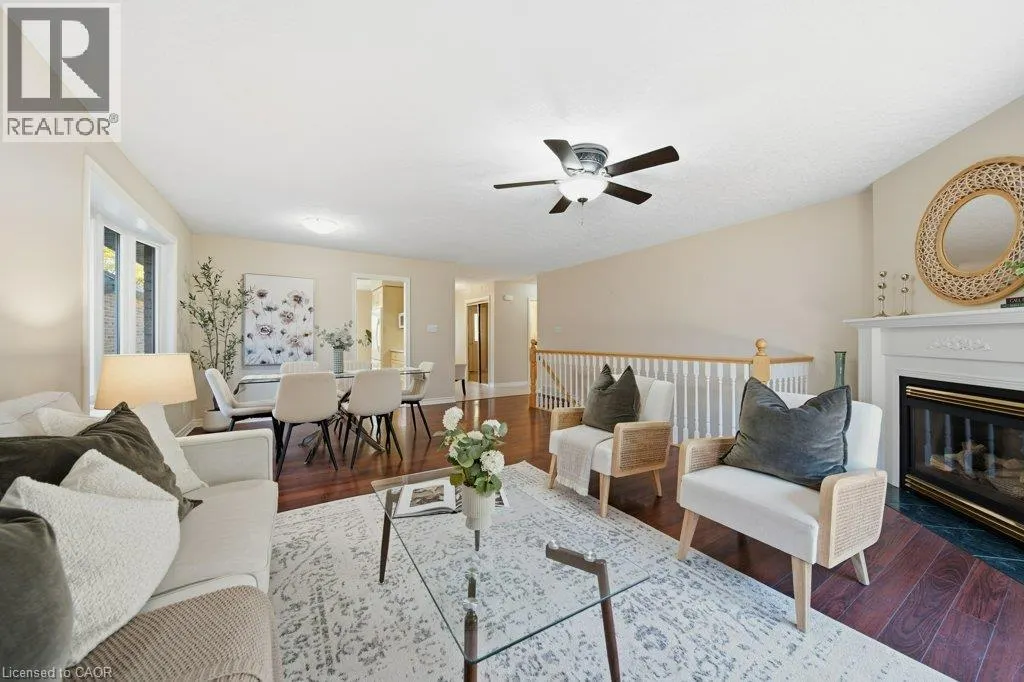 587 SANDBANKS Crescent