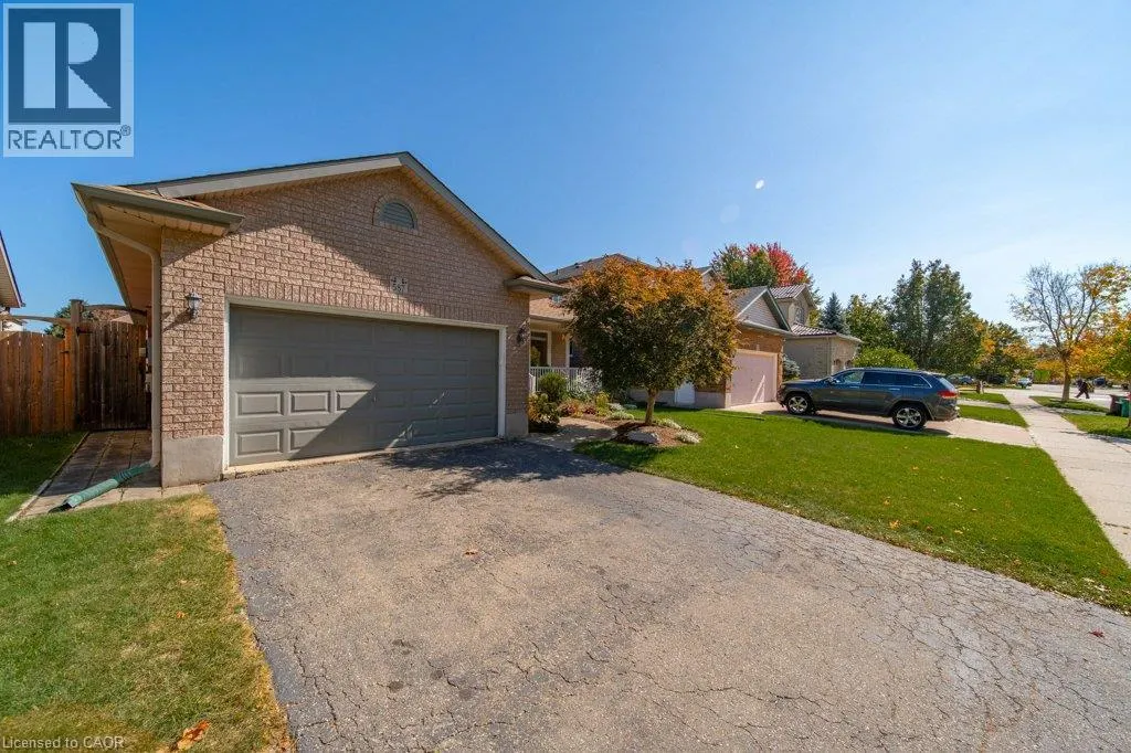 587 SANDBANKS Crescent