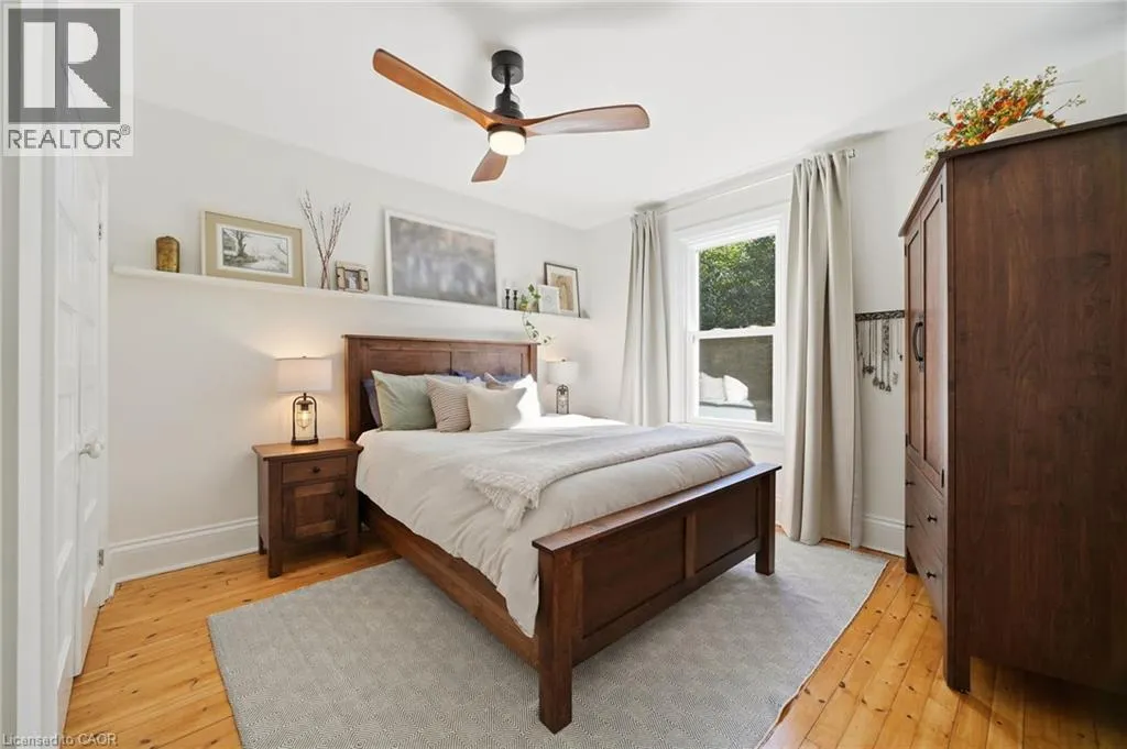 35 FAIRLEIGH Avenue S