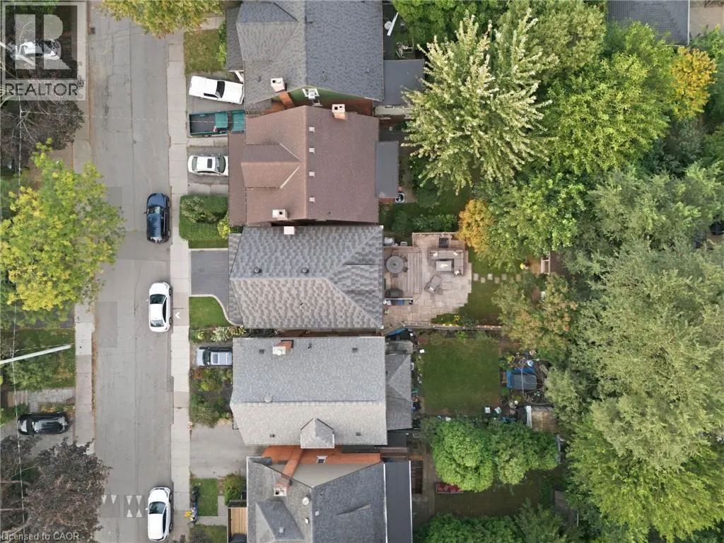 35 FAIRLEIGH Avenue S