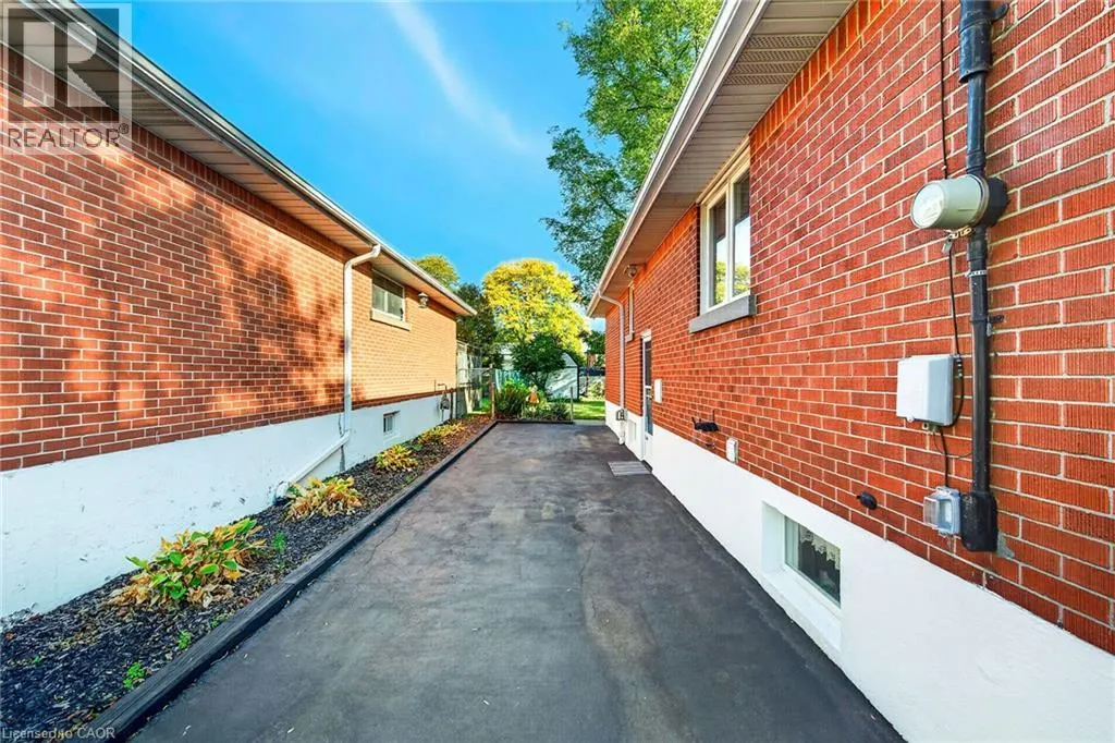 19 WELBOURN Drive