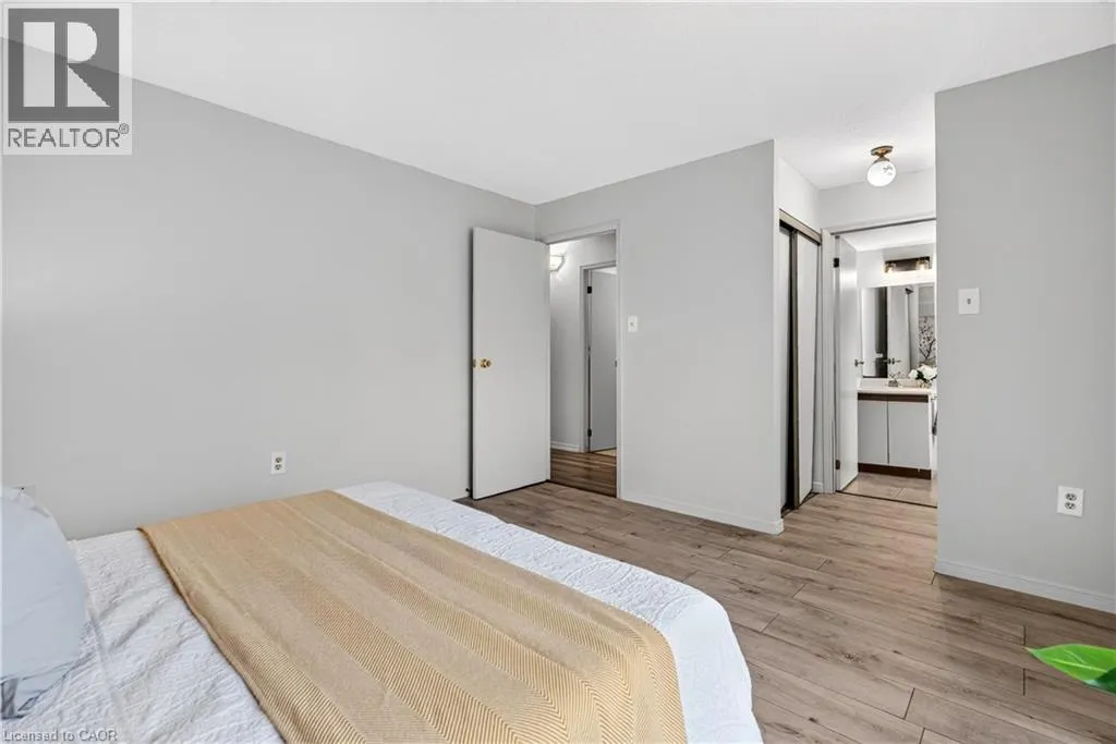 966 QUEENSTON Road Unit# 203 #203