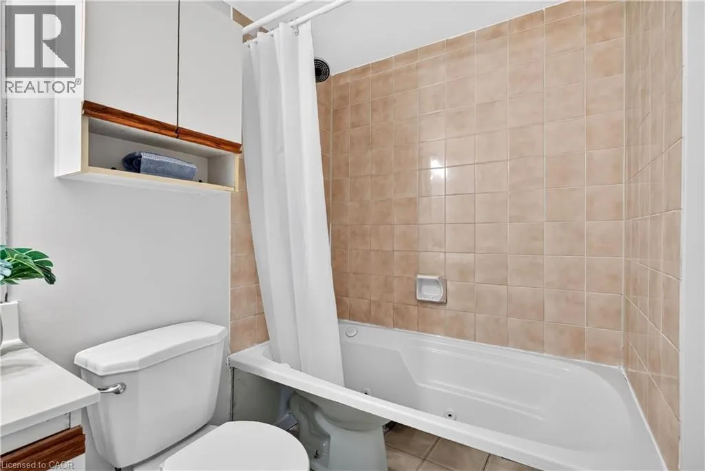 966 QUEENSTON Road Unit# 203 #203