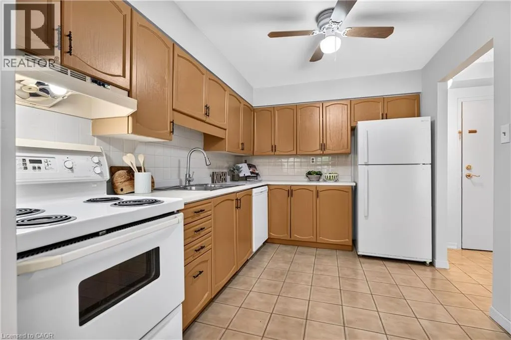 966 QUEENSTON Road Unit# 203 #203