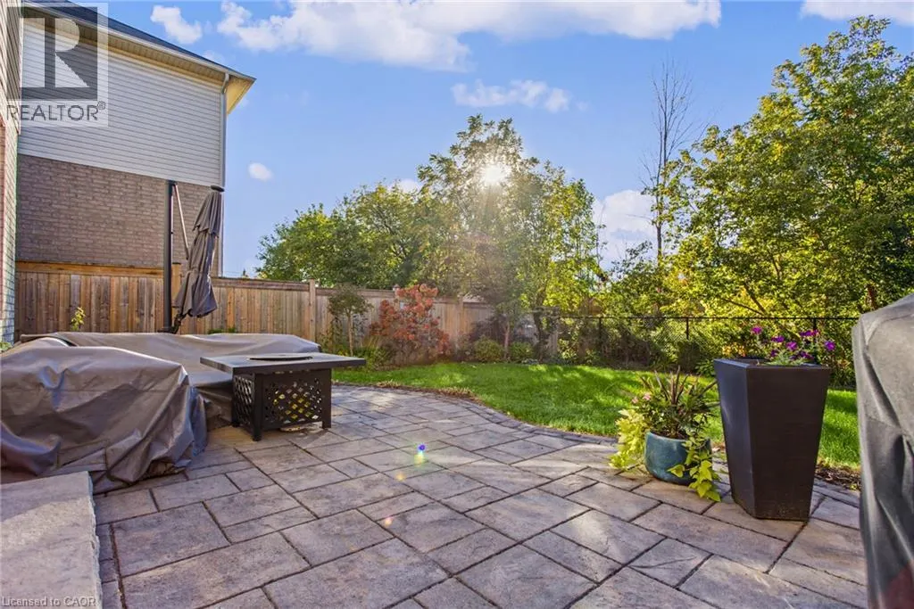 7 LAMPMAN Drive