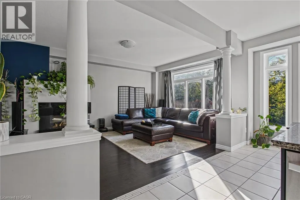 7 LAMPMAN Drive