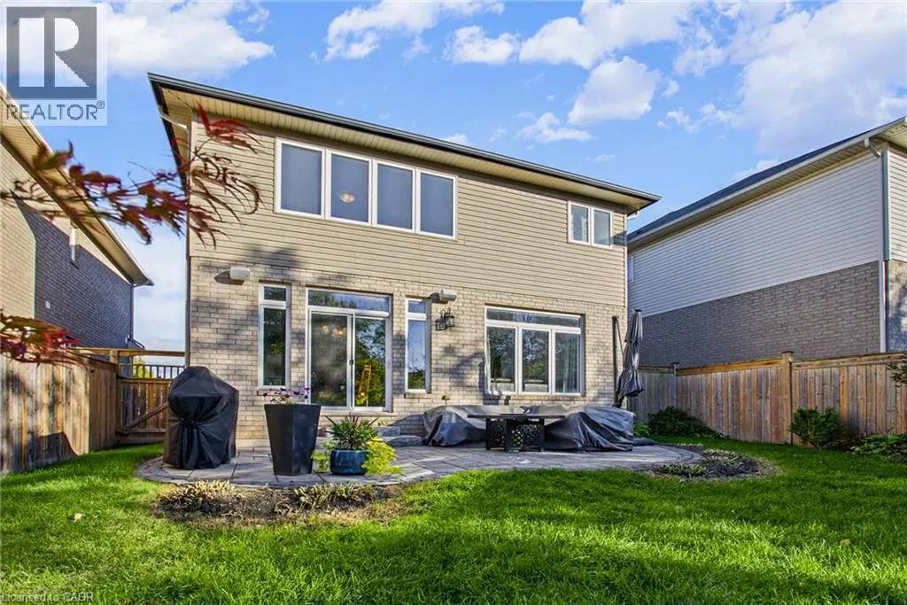 7 LAMPMAN Drive