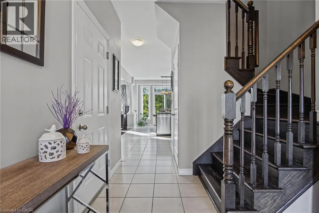 7 LAMPMAN Drive
