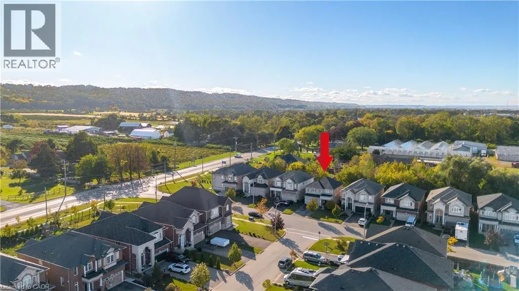 7 LAMPMAN Drive
