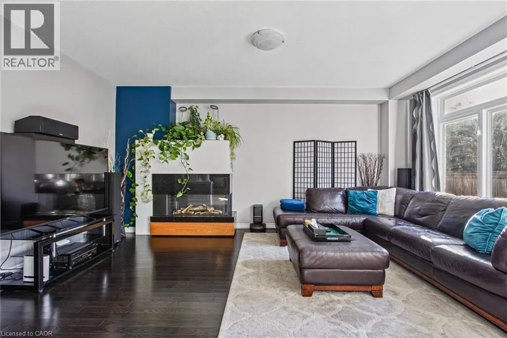7 LAMPMAN Drive