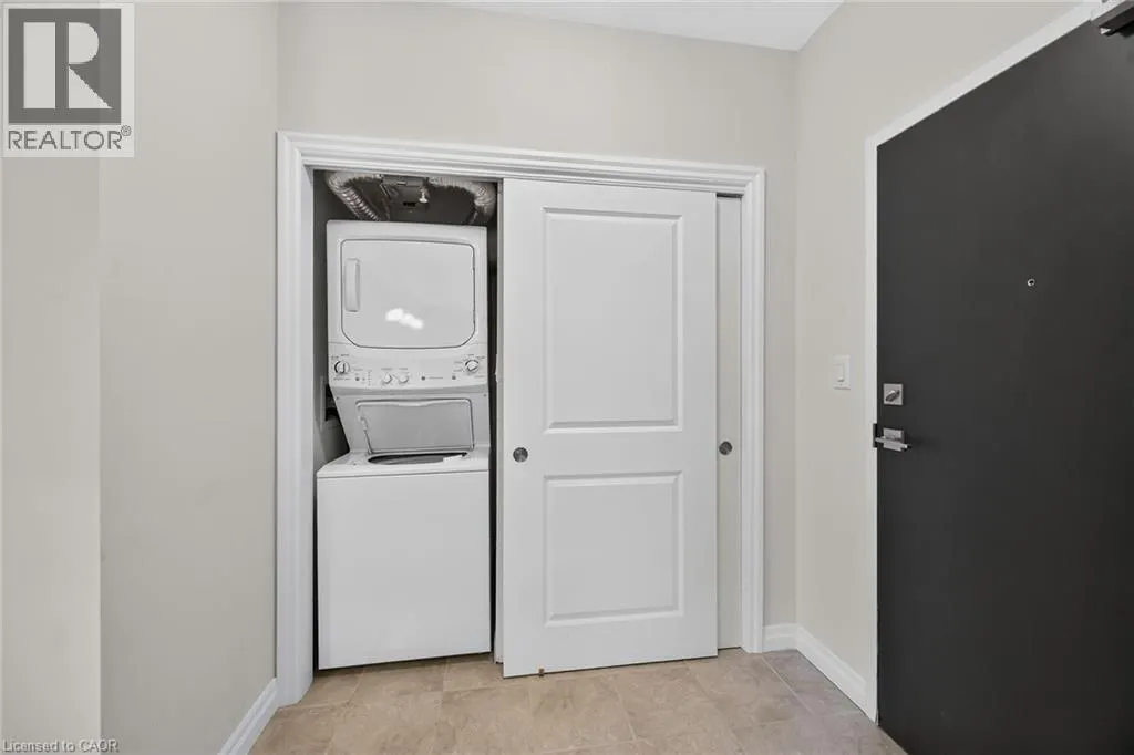 170 ROCKHAVEN Lane Unit# 207 #207