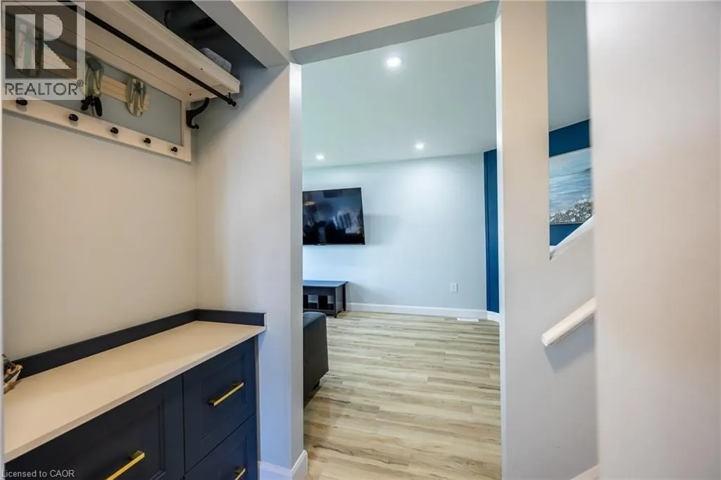 14 NEW LAKESHORE Road Unit# 17 #17