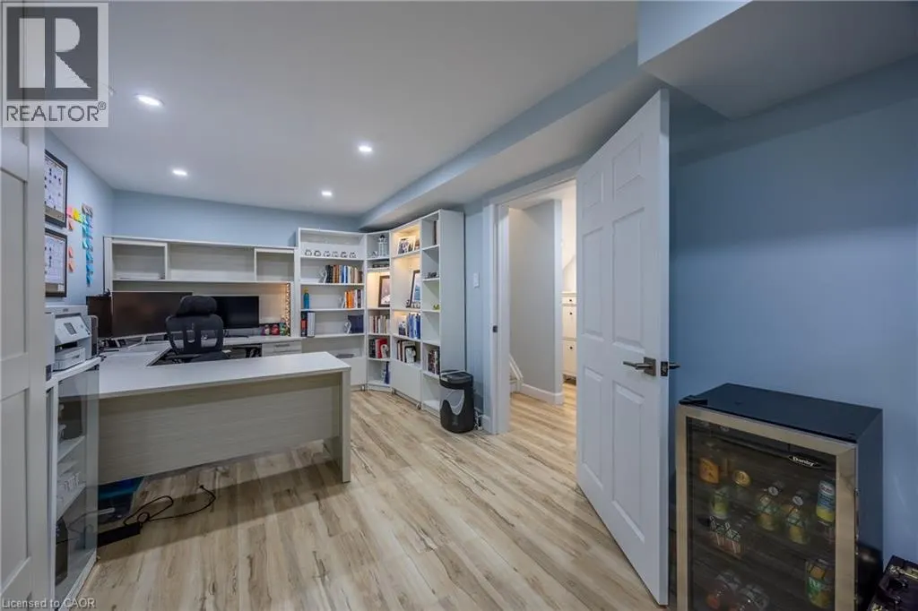 14 NEW LAKESHORE Road Unit# 17 #17