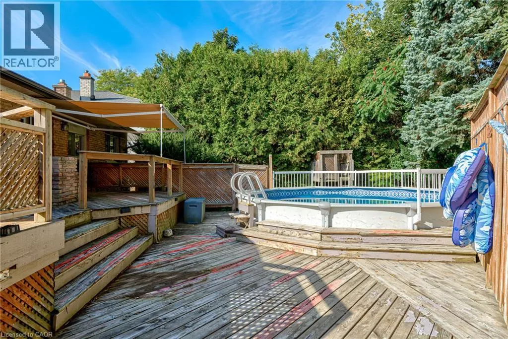 8 BONNYLYN Drive