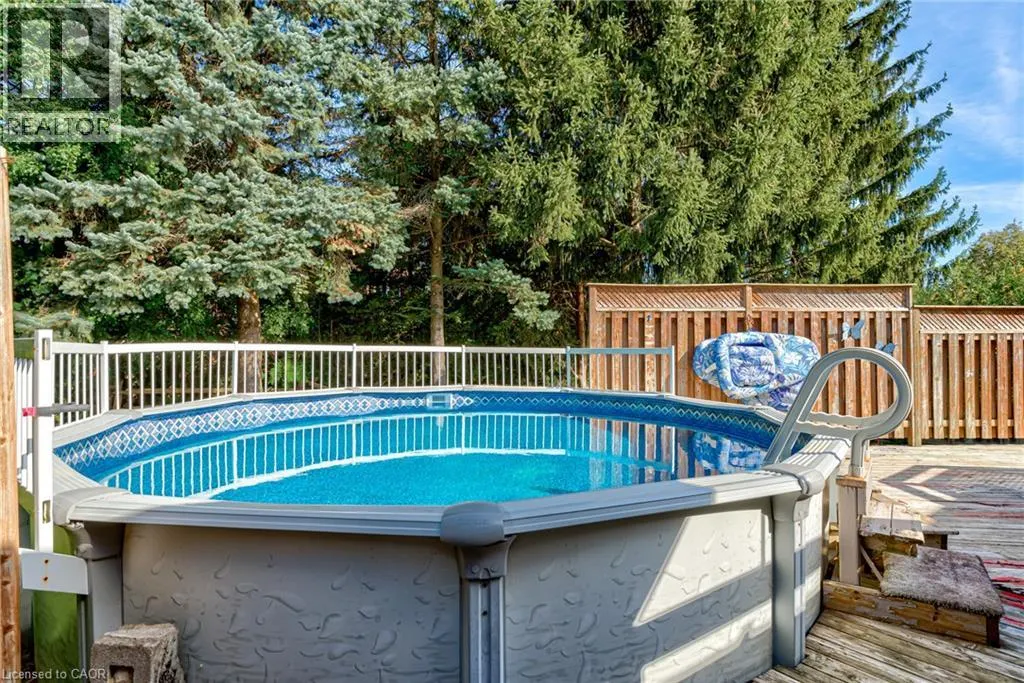 8 BONNYLYN Drive