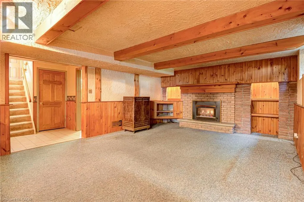 8 BONNYLYN Drive