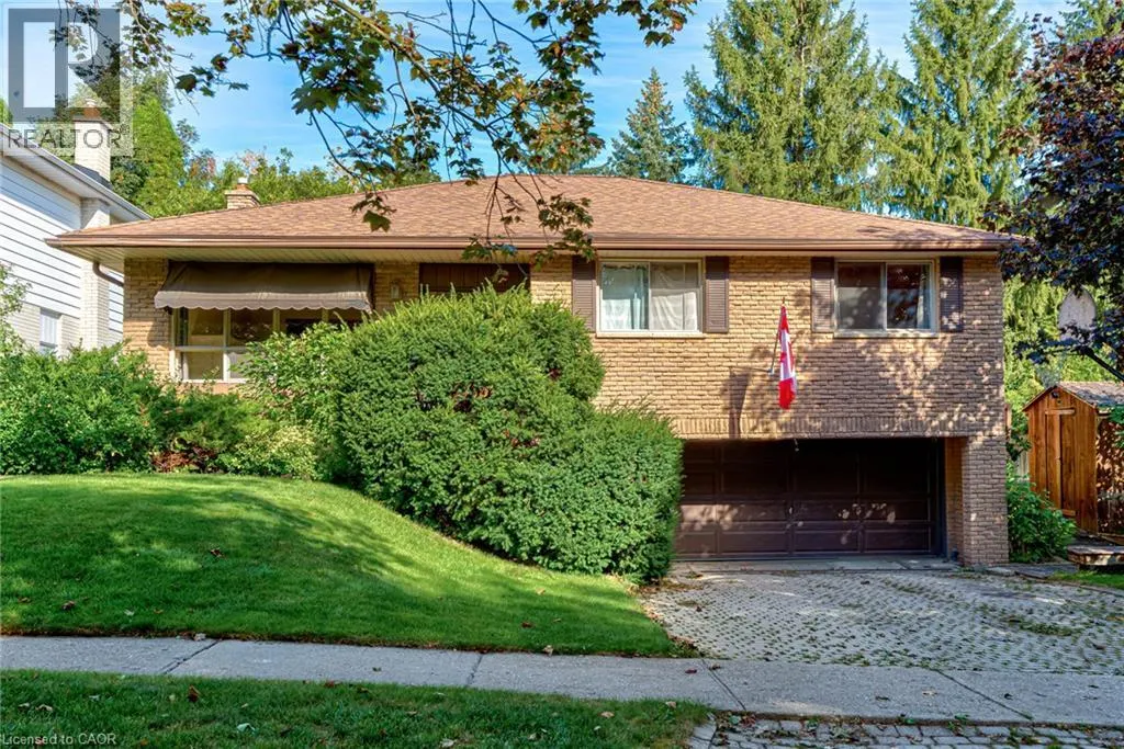 8 BONNYLYN Drive