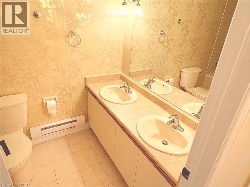 150 WILSON Street W Unit# 304 #304