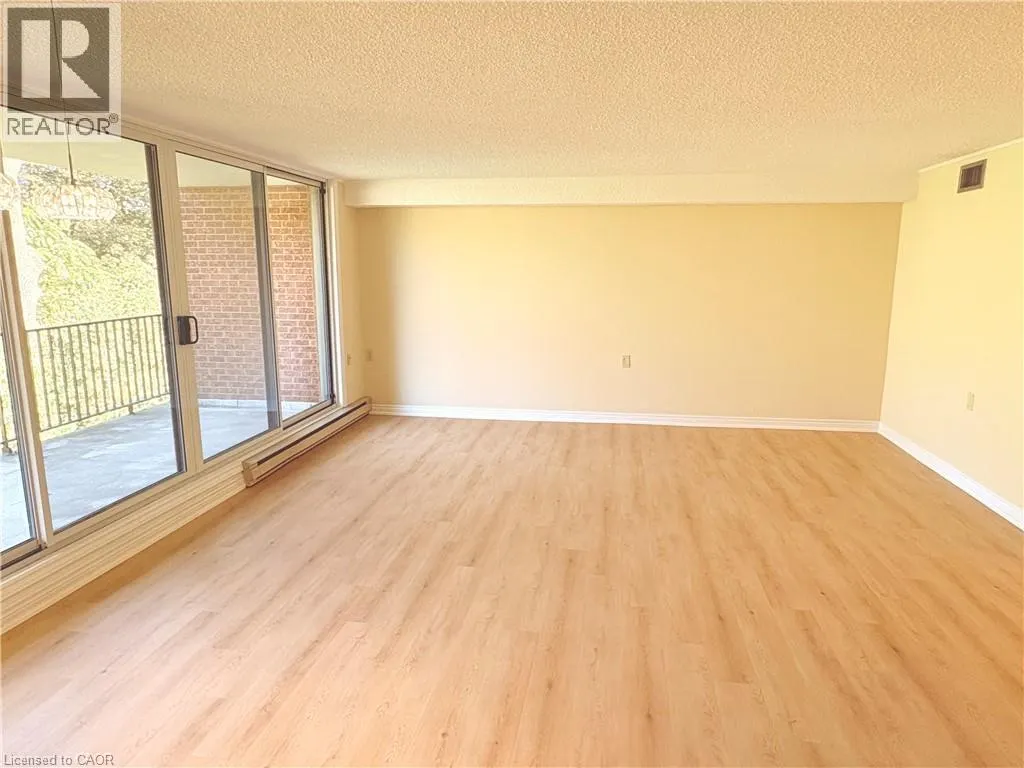 150 WILSON Street W Unit# 304 #304