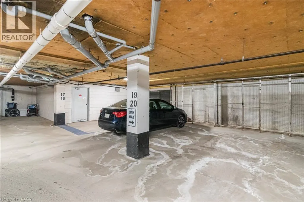 150 WILSON Street W Unit# 304 #304