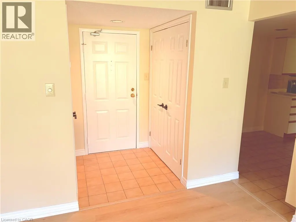 150 WILSON Street W Unit# 304 #304