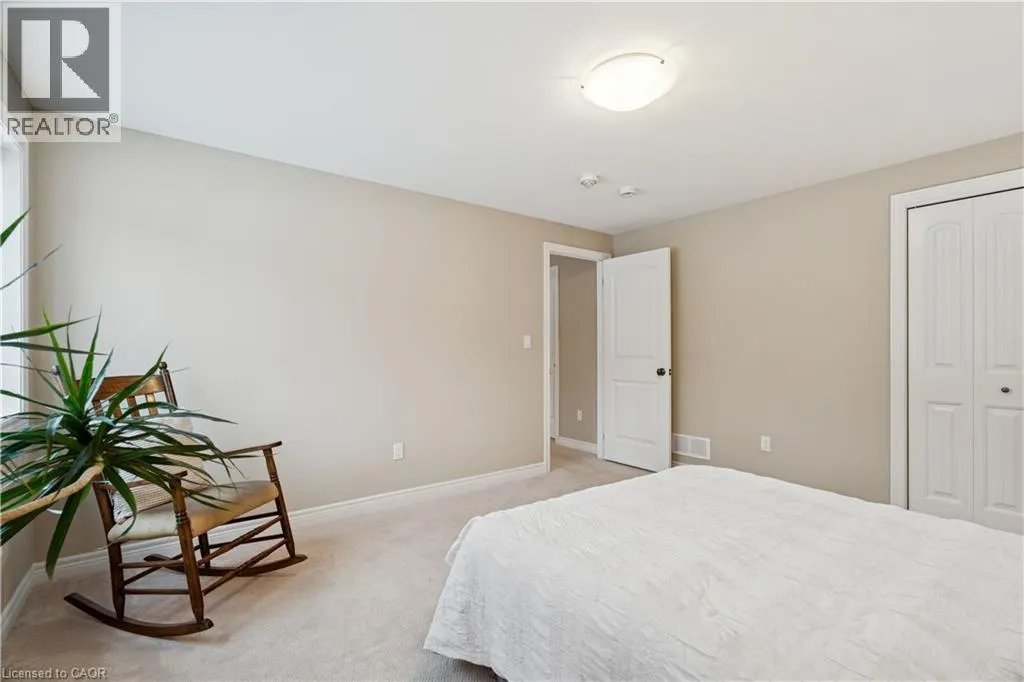 10 CHESTNUT Drive