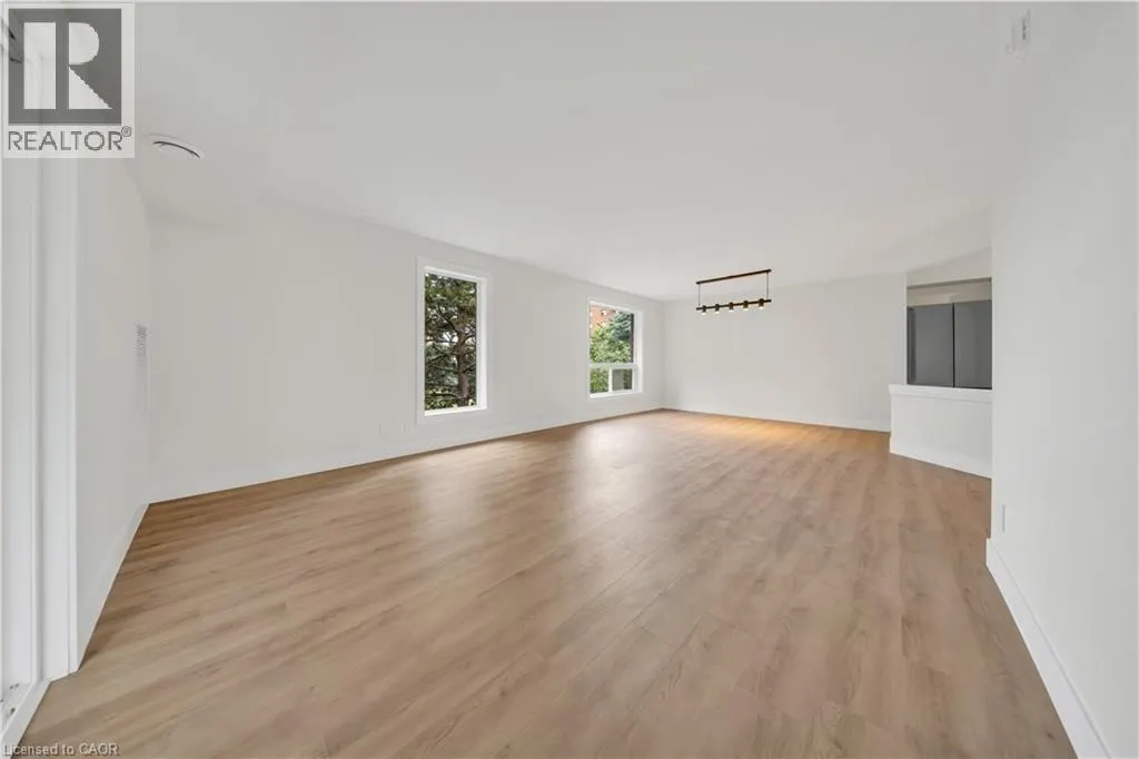 3085 KINGSWAY Drive Unit# 21 #21