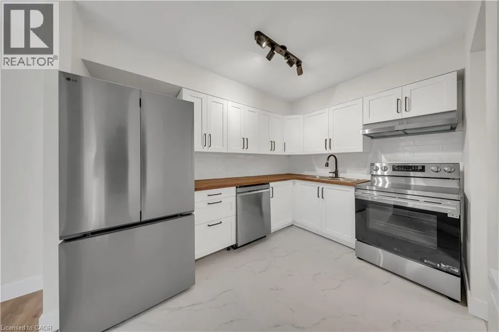 3085 KINGSWAY Drive Unit# 21 #21