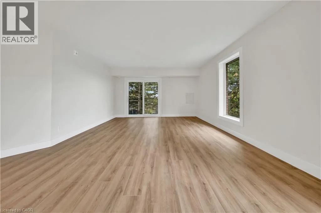 3085 KINGSWAY Drive Unit# 21 #21