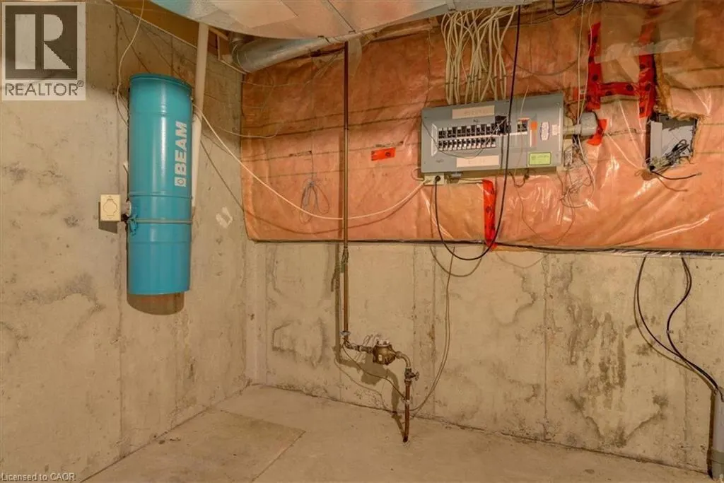 42 DONLY Drive S Unit# 2 #2