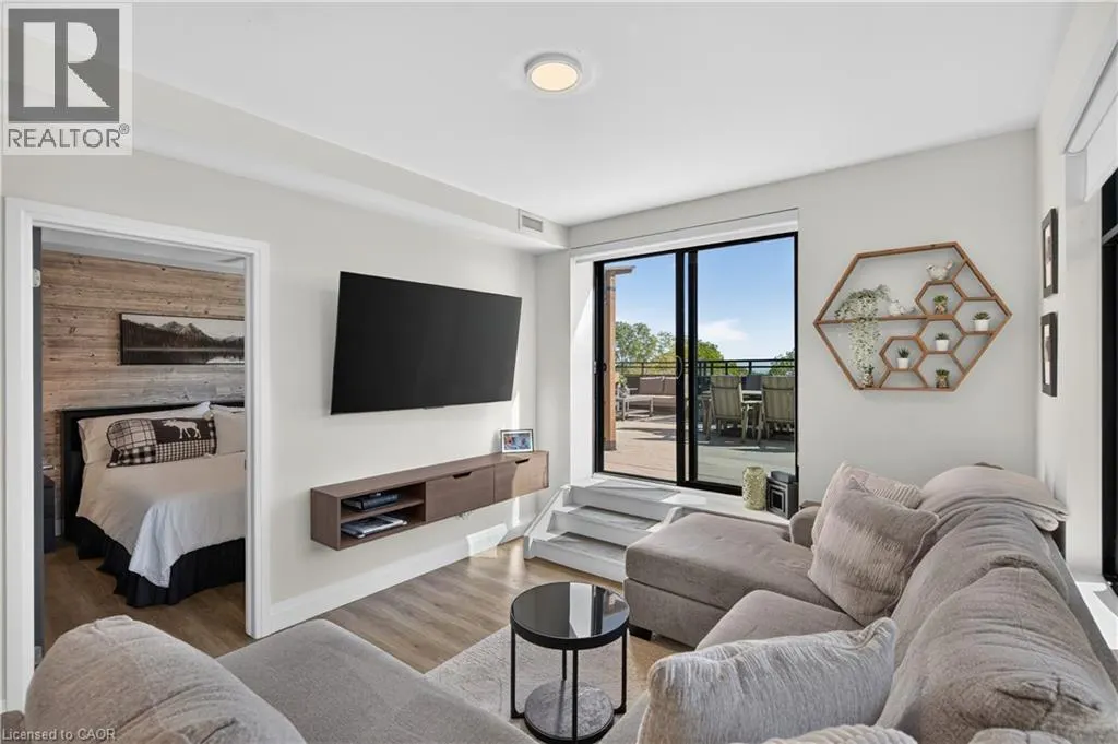 30 HAMILTON Street S Unit# 304 #304