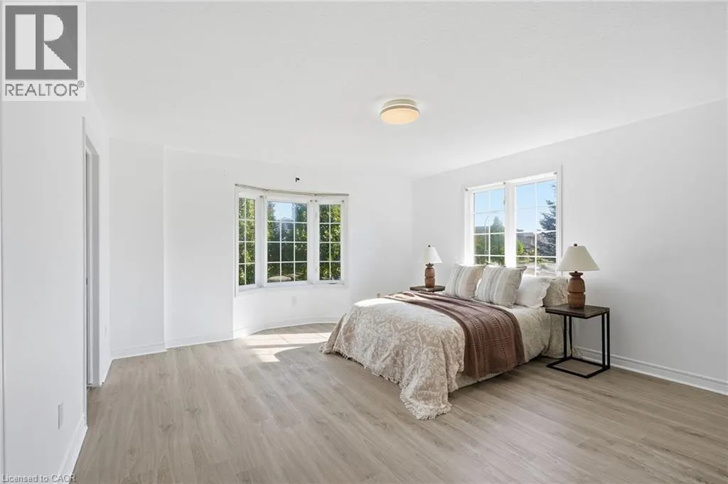 400 STONEHENGE Drive Unit# 8 #8