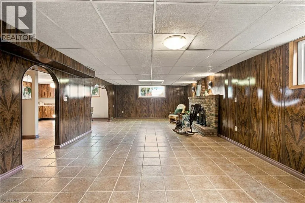 79 OAKLAND Drive