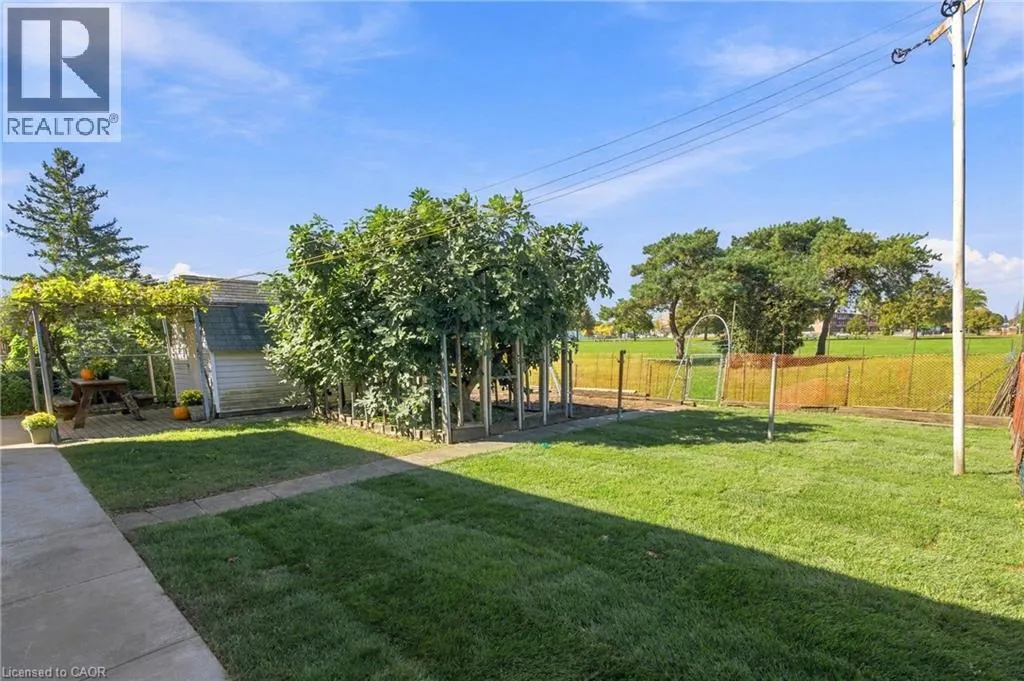 79 OAKLAND Drive