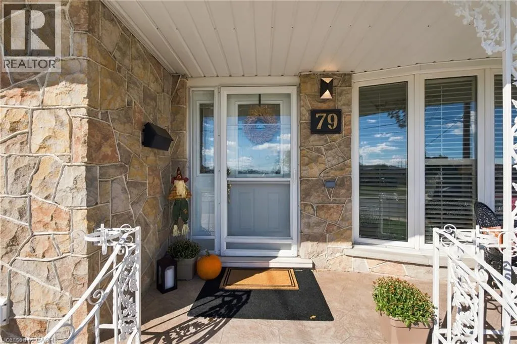 79 OAKLAND Drive