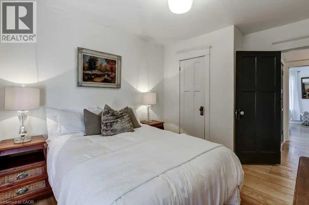 43 ROSSLYN Avenue S