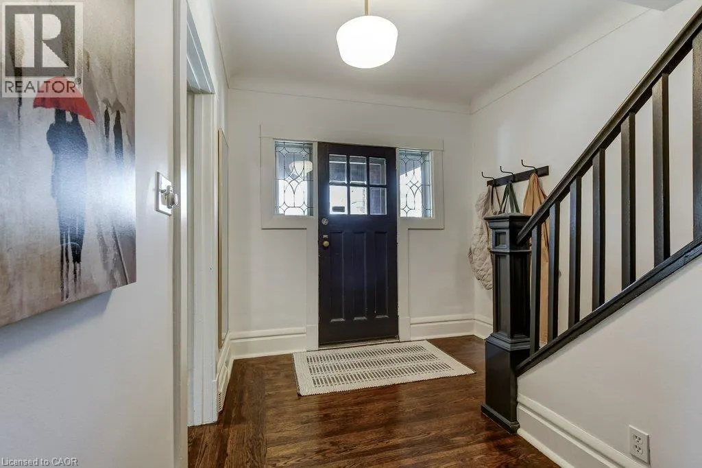 43 ROSSLYN Avenue S
